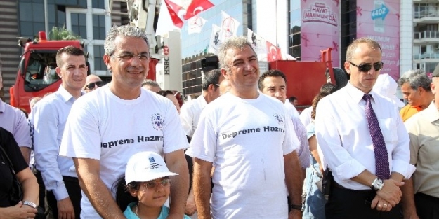 Karşıyaka 17 Ağustos’u Unutmadı