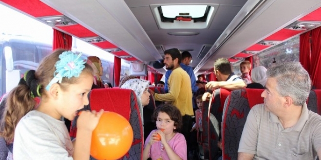 500 Suriyeli Şehir Merkezinden Kamplara Taşındı