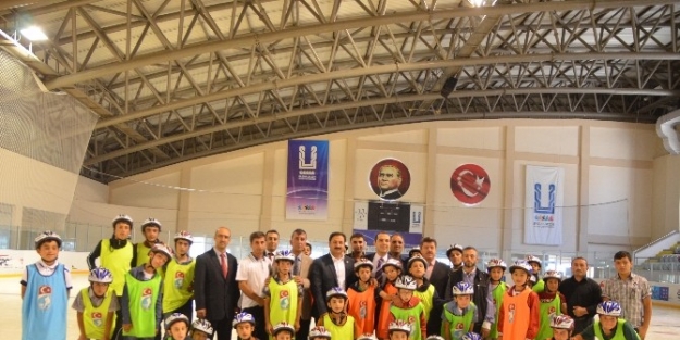 Aşkale’den Buz Sporları Atağı