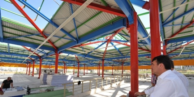 Hamitler Kapalı Pazar Alanı Gün Sayıyor