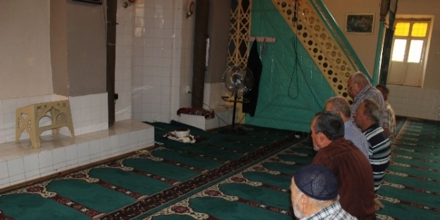 Kireli Köyü 6 Aydır Ezan Sesine Hasret