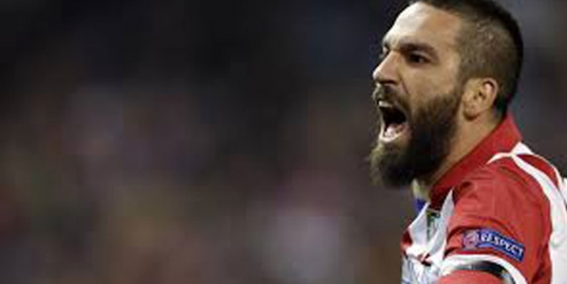 Manchester United Arda Turan'ın peşinde!