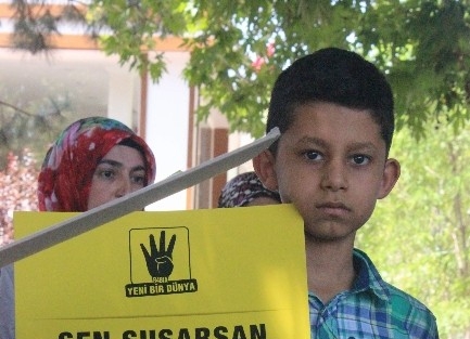 Memur-sen’in Organizesi İle Zulme Sessiz Kalma Mitingi Yapıldı
