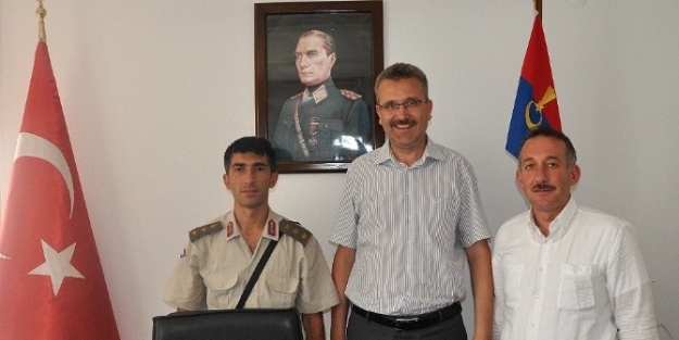 Karacabey Jandarma Komutanı Göreve Başladı