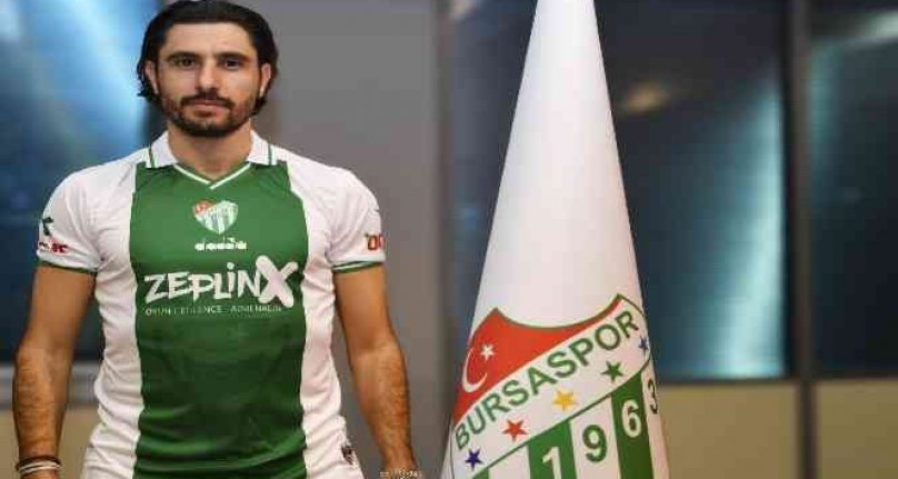 Özer Hurmacı resmen Bursaspor ile futbola geri döndü