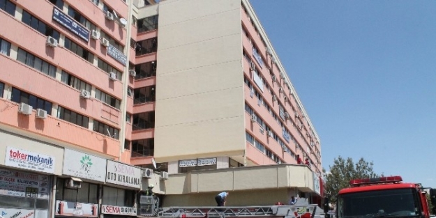 Konya’da İş Merkezinde Yangın Paniği