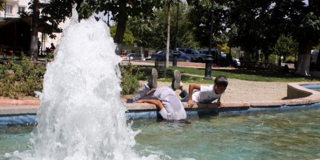 Sıcak Havalar Bunalttı