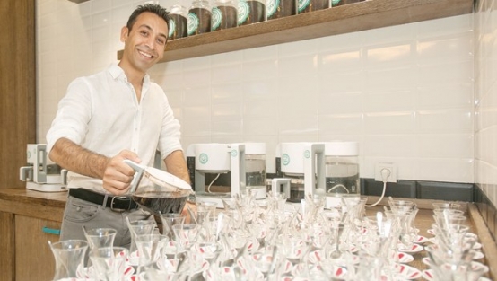 Bilimi reddetti çaycı oldu!