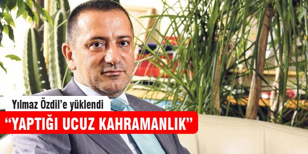 Fatih Altaylı, Yılmaz Özdil'e yüklendi