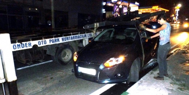 Kaza Yaptı, Aracı Bırakıp Kaçtı