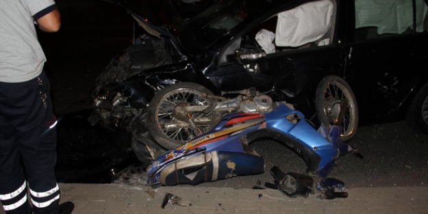 Salihli'de korkunç kaza: 2 ölü 7 yaralı