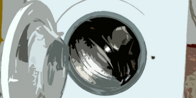 Çamaşır makinesine saklanan çocuk kurtarılamadı