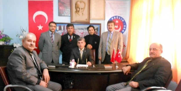 Türk Sağlık-sen’dan Sağlık-sen’e Eleştiri
