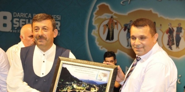 Darıca Da Amasyalılar Sahne Aldı