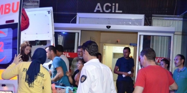 Ayvalık’ta Trafik Kazası: 2 Yaralı