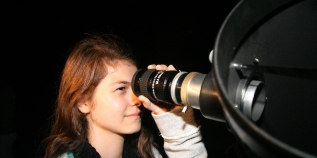 Uludağ’da Teleskopla Gökyüzünü İncelediler