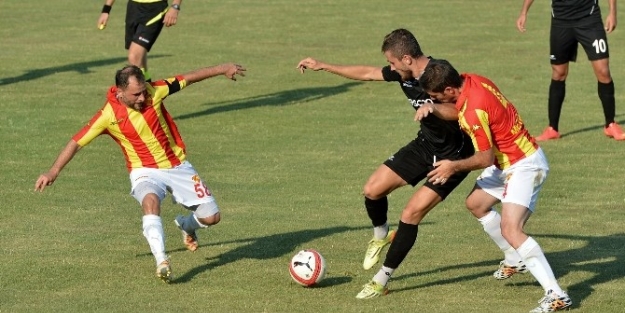İzmir’de Kalpler Soma İçin Attı