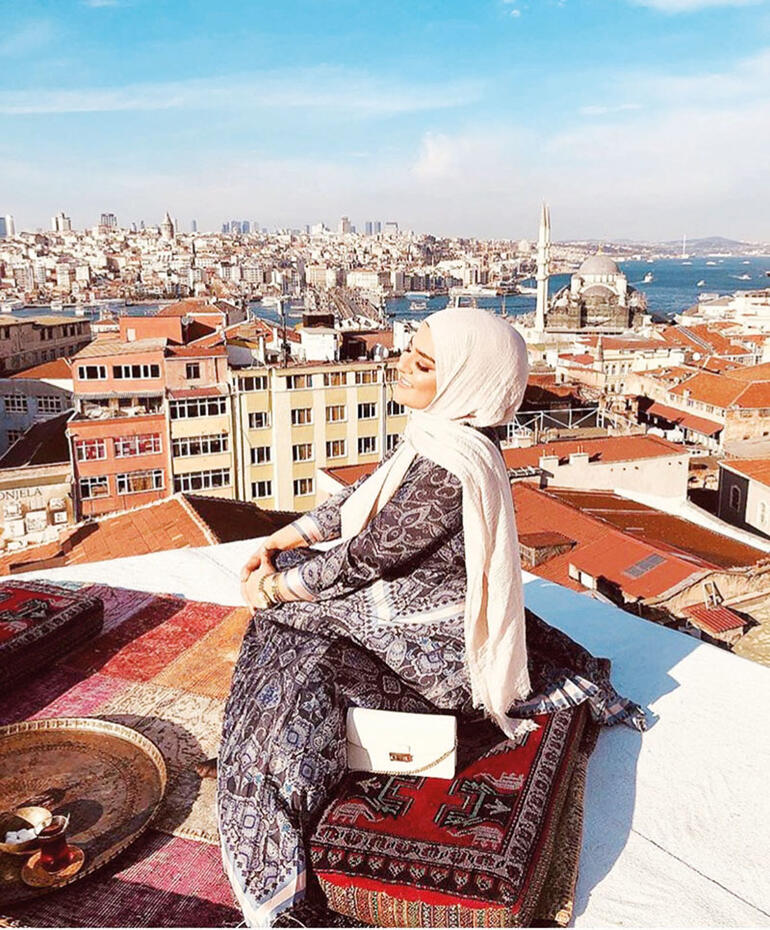 Onlar kapattı o açtı! Selfie 100, evlilik fotoğrafı 750 TL