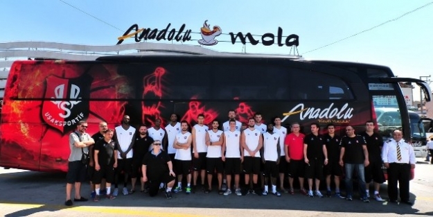 Uşak Sportif Kamp İçin Yola Çikti