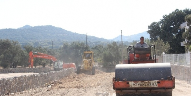 Yol Düzenleme Çalişmalari Sürüyor