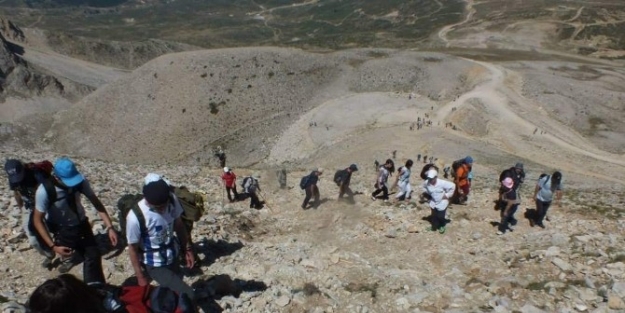 Bursalı Dağcılar 17 Ağustosu Unutmadı