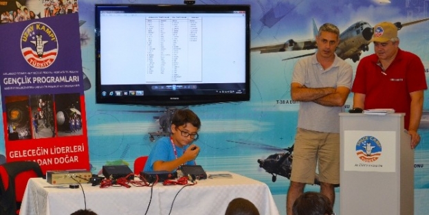 Uzay Kampı Türkiye’de Amatör Telsizcilik Öğrendiler