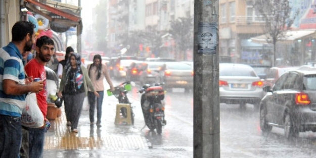 Yalova’da Beklenen Yağmur Yağdı