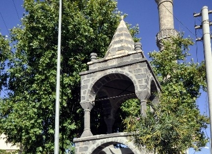 Tarihi Hacıpınar Çeşmesi Restorasyonu Başladı