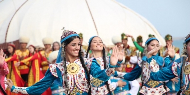 Türkmenistan’da Bolu Rüzgarı