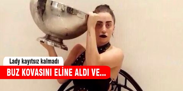 Lady Gaga buz kovasını eline aldı