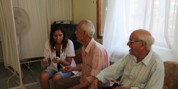 Burhaniye’deki Ücretsiz Sağlık Taraması İlgi Gördü