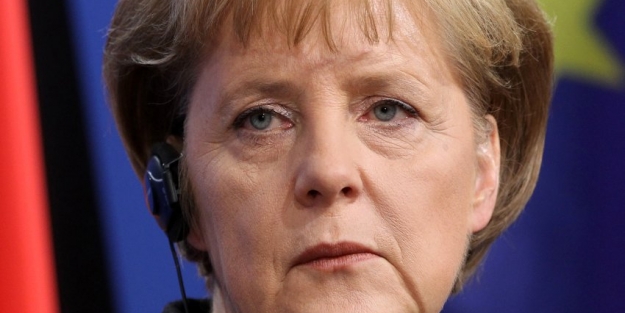 Merkel'den "Dinleme" açıklaması