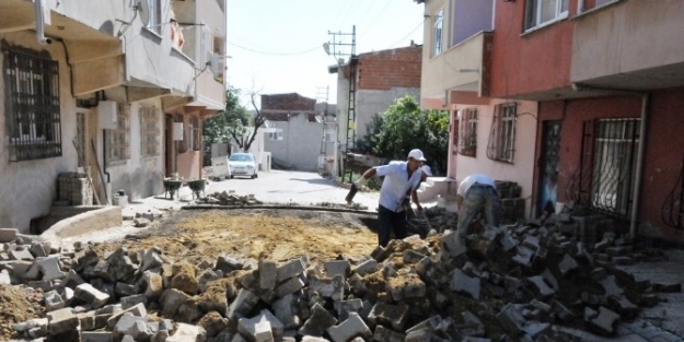 Süleymanpaşa’da Bozulan Yollar Yapılmaya Devam Ediyor