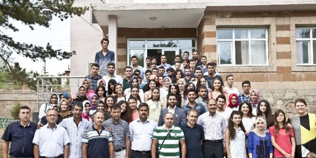 Ahlat Sadullah Gencer Anadolu Lisesi Mezunları Buluştu