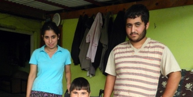 Küçük Burakcan Adım Atmak İçin Yardım Bekliyor