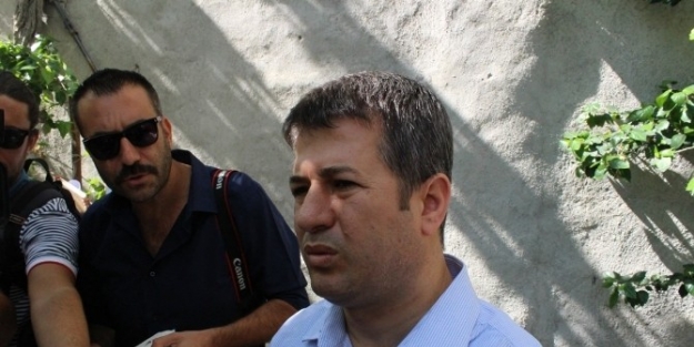 Küçük: "kalabalıklar Halinde Gözaltına Almak Moda Oldu"