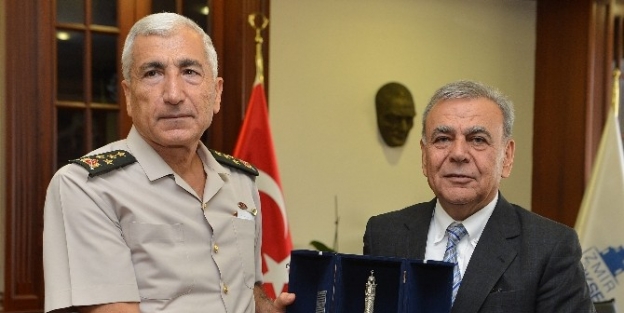 Orgeneral Atay’dan Kocaoğlu’na Veda Ziyareti