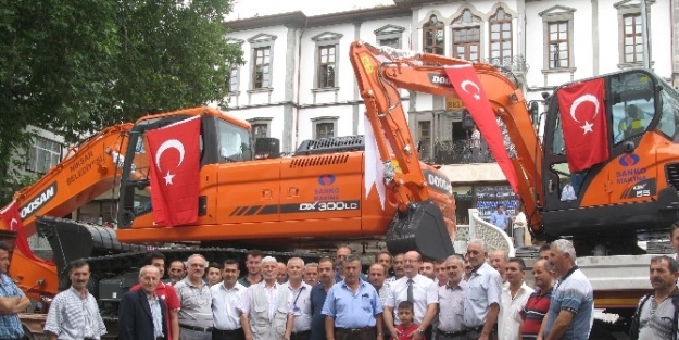 Niksar Belediyesi Araç Parkına Takviye