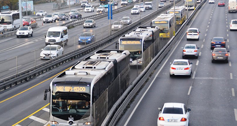 İstanbul'da toplu ulaşım, taksi ve servis ücretlerine zam