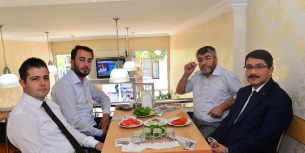 İhh Genel Başkan Yardımcısı Said Demir’den Şehzadeler Belediyesine Ziyaret