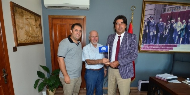 Foça’nın Başkanına "mavi Bayrak" Teşekkürü