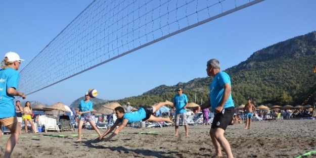 Dalaman’da Plaj Voleybolu Turnuvası