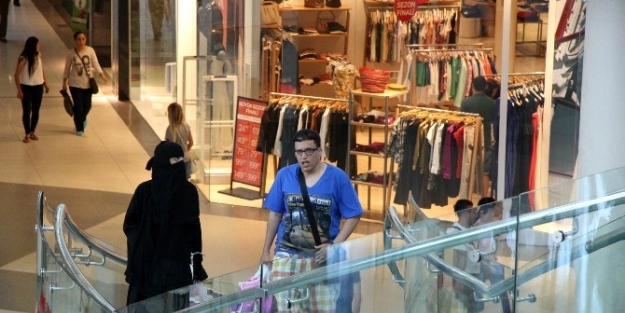 Turizmcinin Gözdesi Araplar