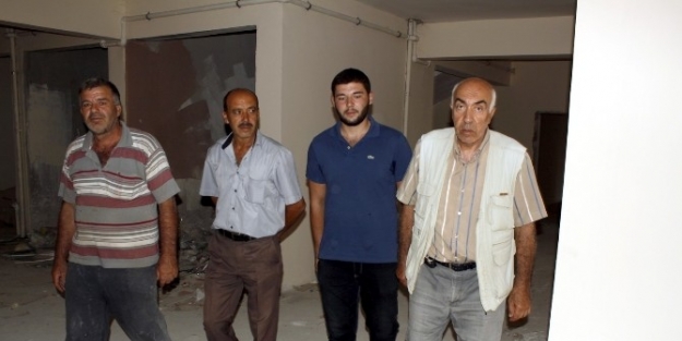 (özel Haber) Emekli Maaşını İpotek Ettirerek Yaptırdığı Hastane Çürümeye Terk Edildi