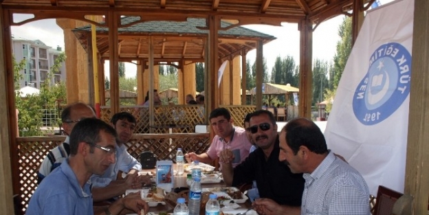 Pasinler Türk Eğitim Sen’den Birlik Yemeği