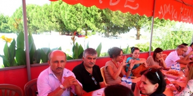 Sarıgöl’de Okul Müdürü’ne Veda Yemeği