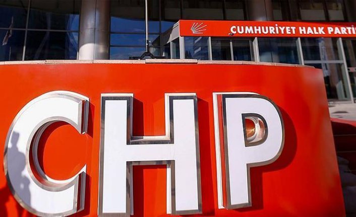 CHP'de iki il başkanı, görevlerinden istifa etti