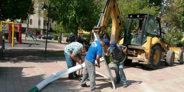 Şehit Mustafa Durmaz Parkına Basketbol Potası Dikildi