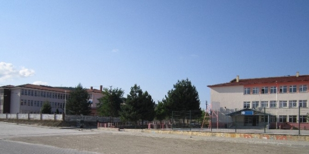 Okullar Bölgesi Kilitli Taşla Kaplandı