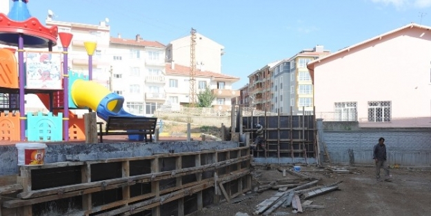 Cami Caddesi’ne İstinat Duvarı